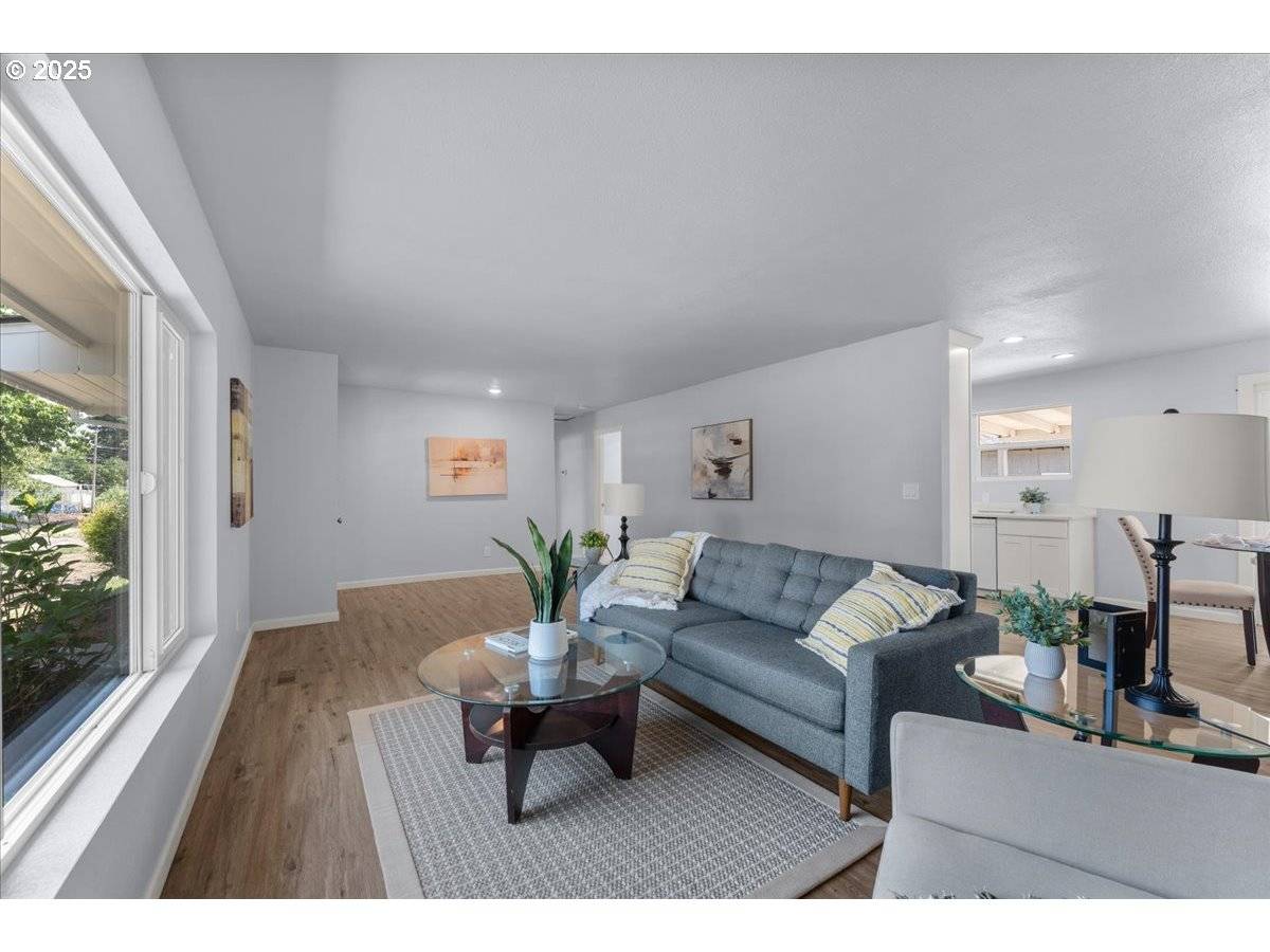 Portland, OR 97206,6704 SE NEHALEM ST