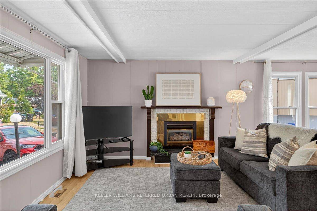 Innisfil, ON L9S 0R7,7 Sunset DR