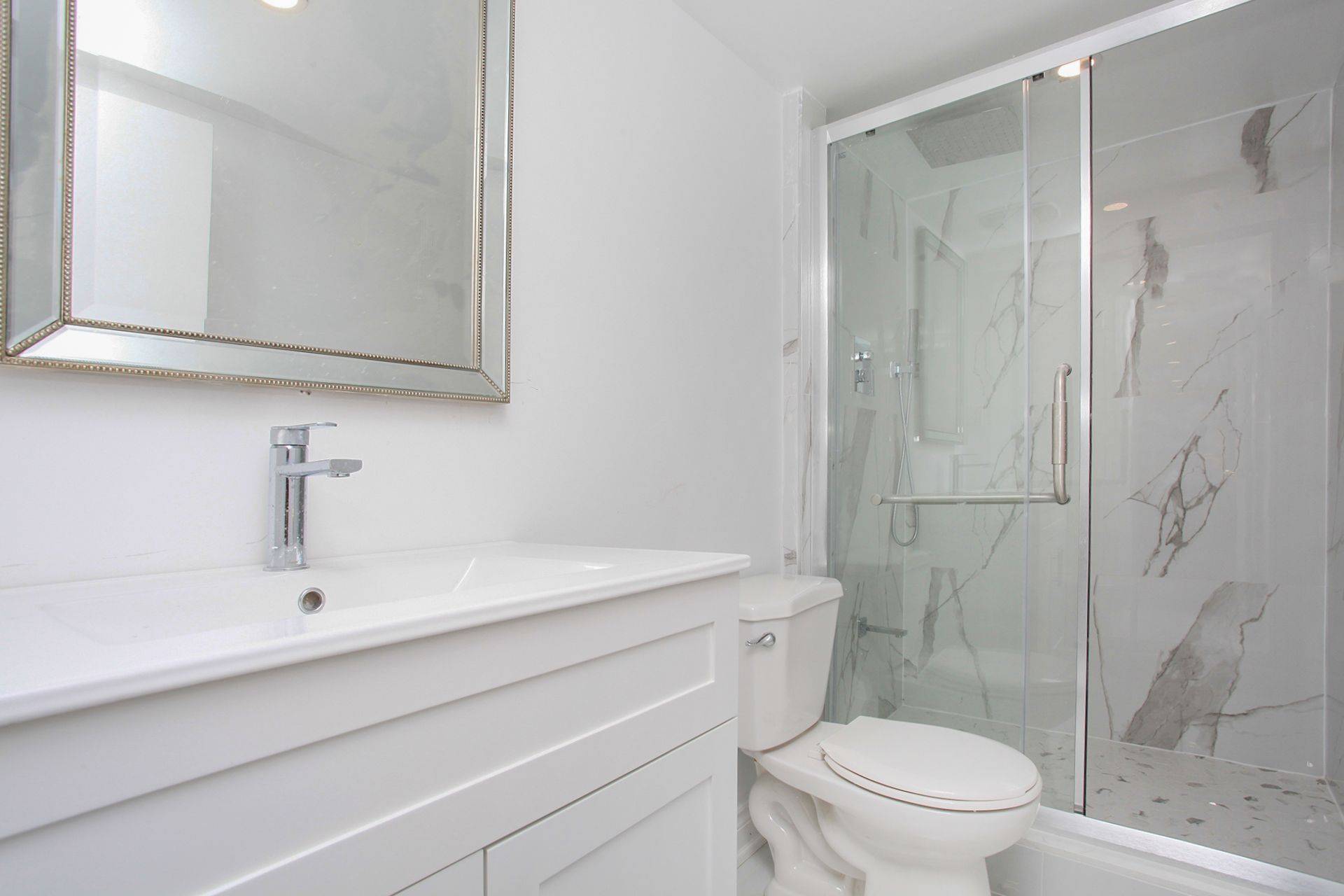 Barrie, ON L4N 9X5,387 Edgehill DR #lower level