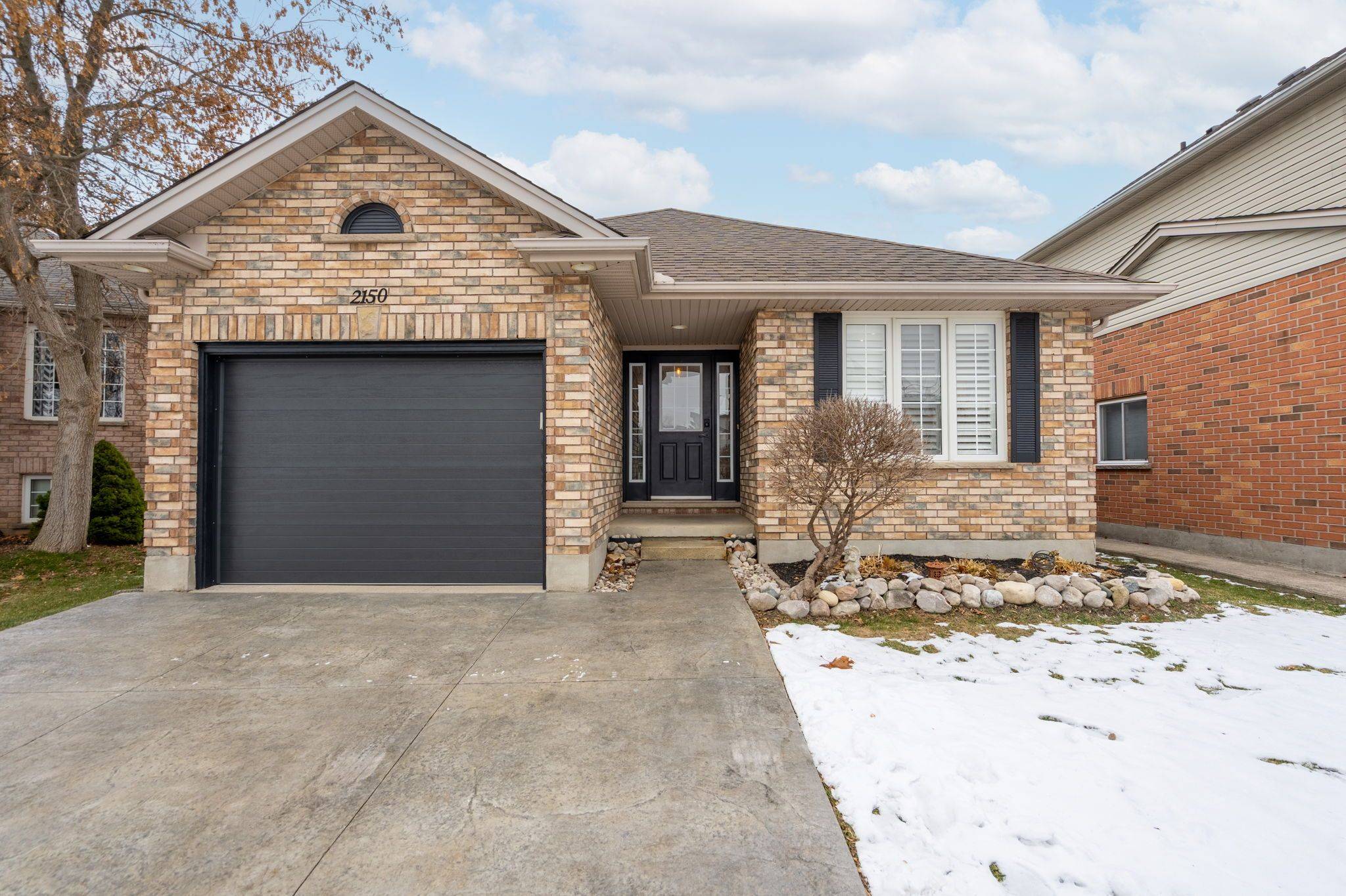 London South, ON N6P 1T7,2150 Thornicroft CRES
