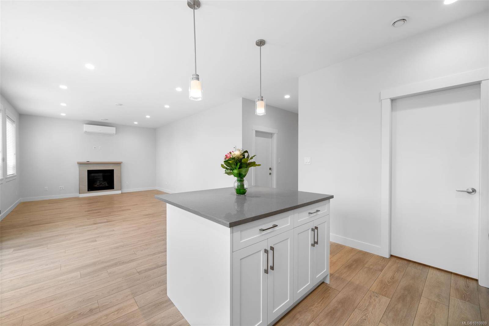 Sooke, BC V9Z 1P6,6439 Hopkins Crt