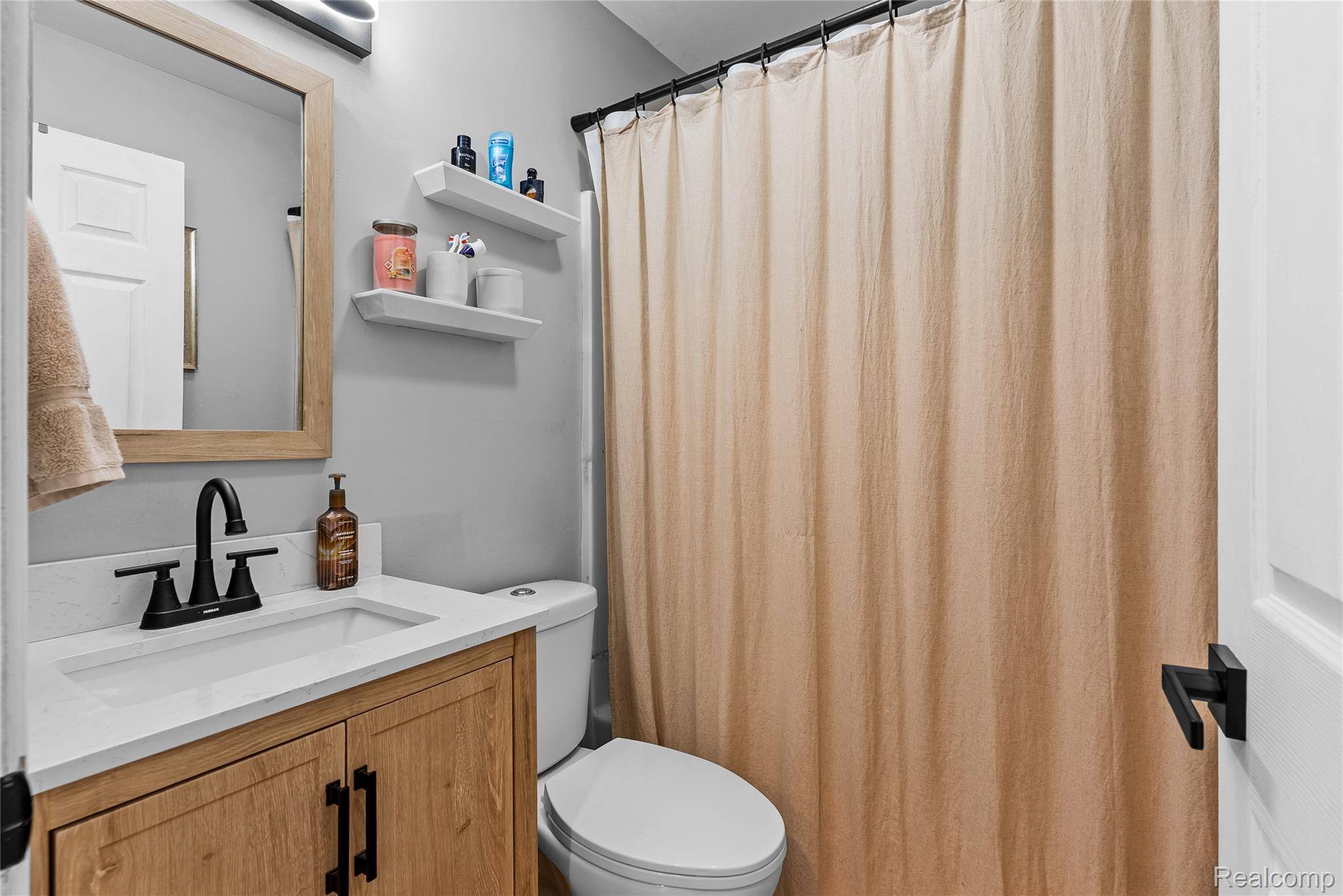 Brighton, MI 48116,6311 Sidney ST