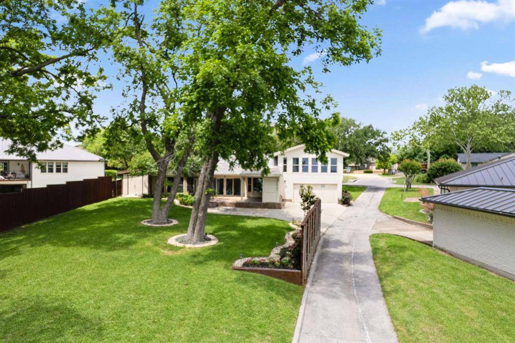 Rowlett, TX 75087,404 Point Royal Drive