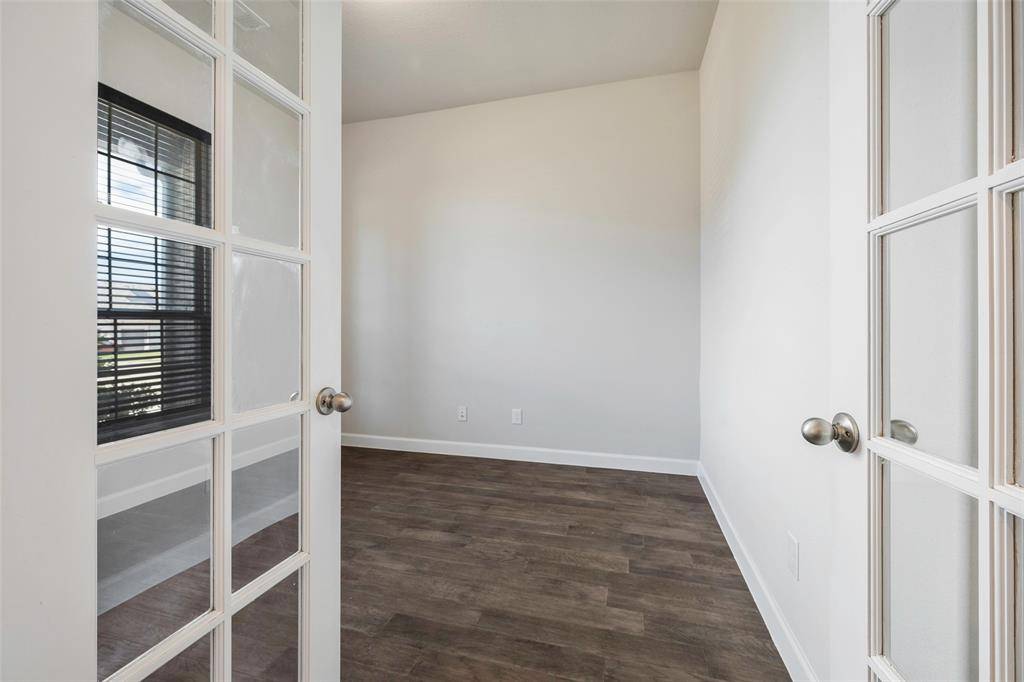 Mclendon Chisholm, TX 75032,2033 Corleone Drive