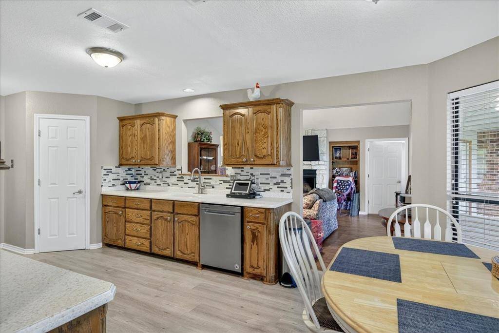 Kaufman, TX 75142,8401 Taylor Ranch Loop