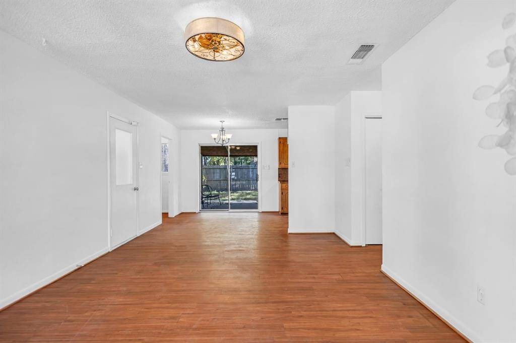 Gilmer, TX 75644,815 N Bledsoe Street