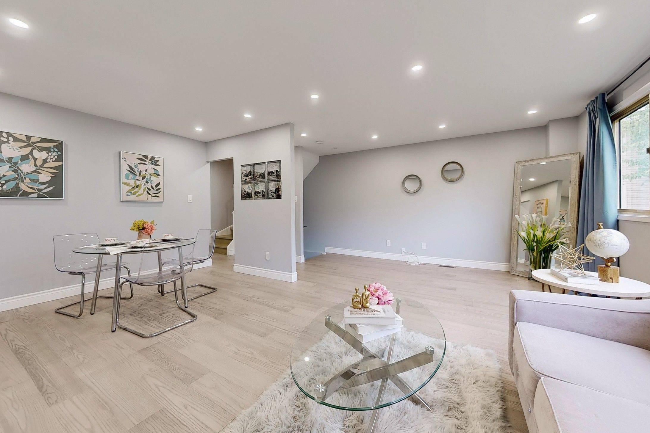 Toronto C15, ON M2H 2T2,10 Townsend RD