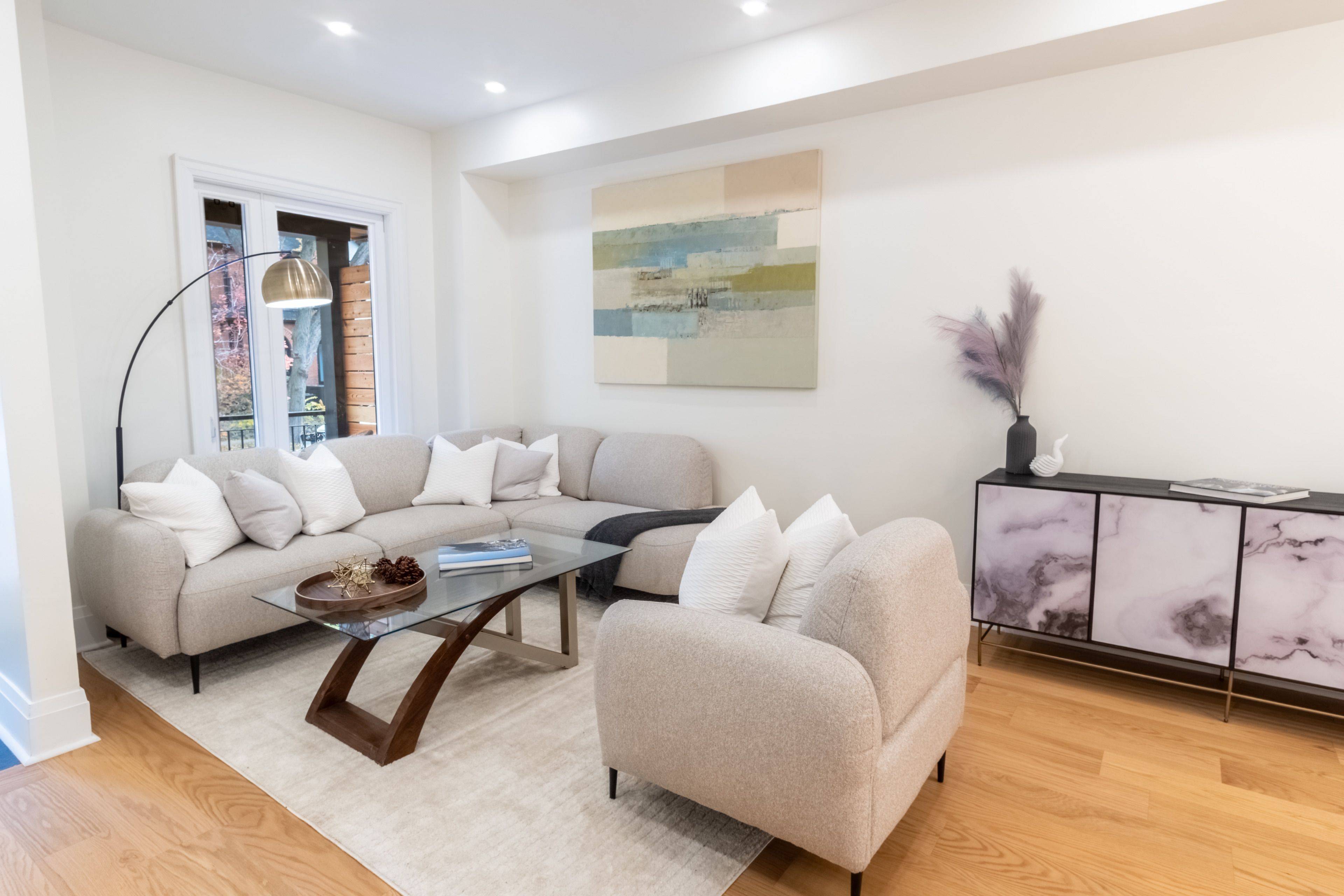 Toronto E01, ON M4M 2P6,46 Morse ST