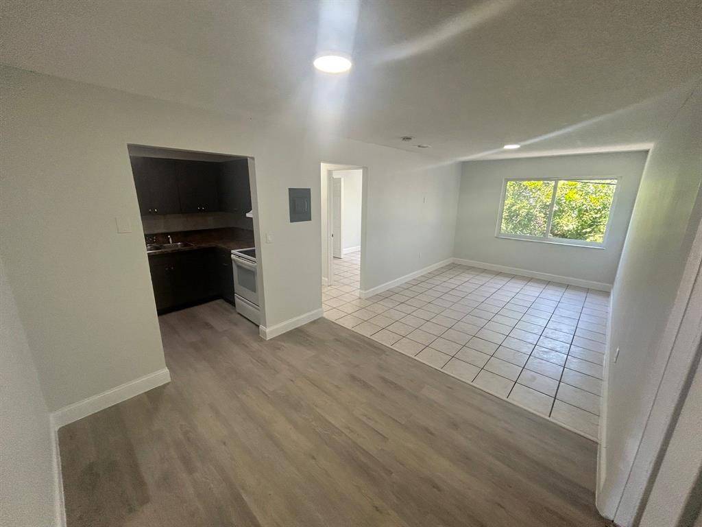 Davie, FL 33314,6601 SW 46th St #203