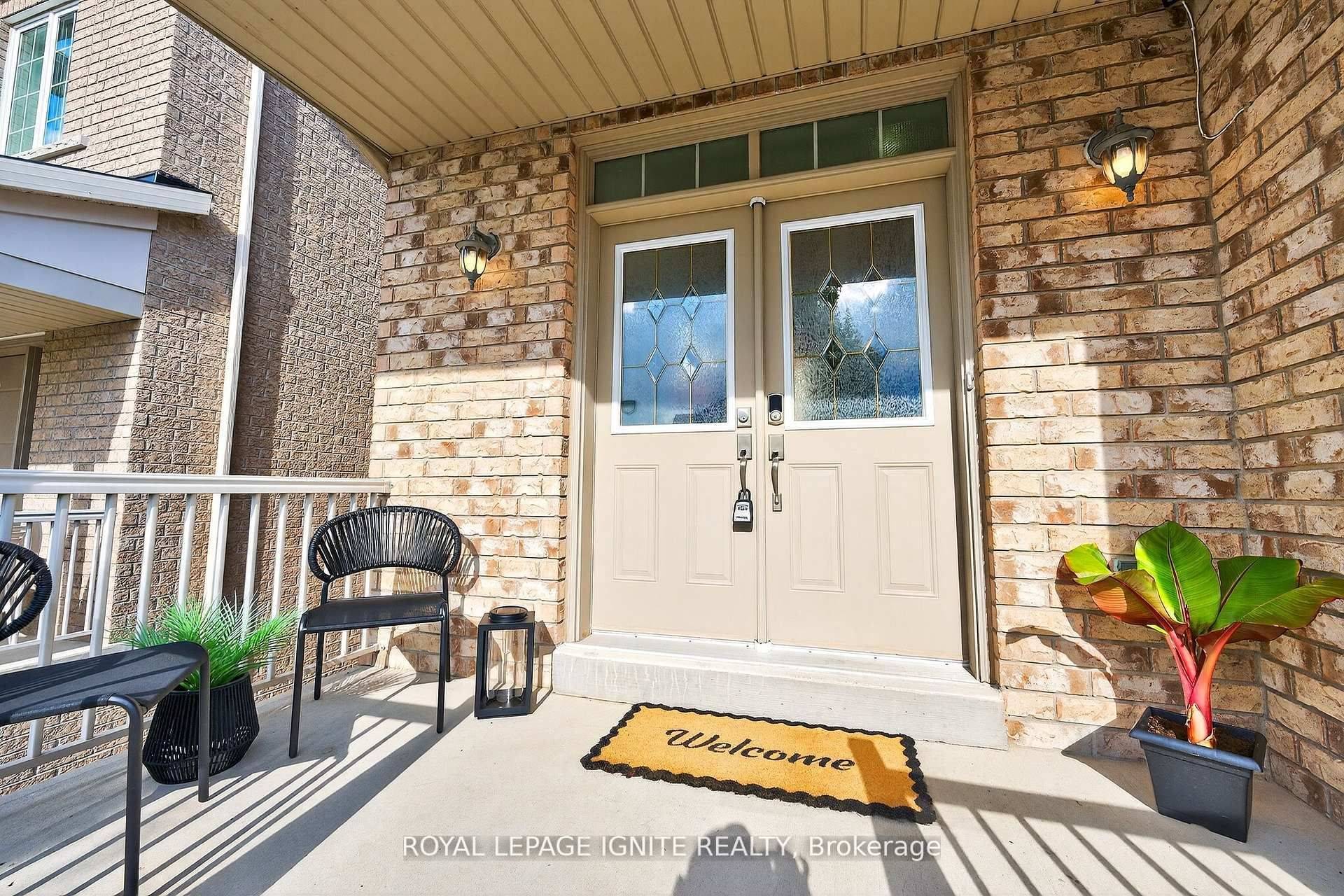 Bradford West Gwillimbury, ON L3Z 0J7,95 Chelsea CRES