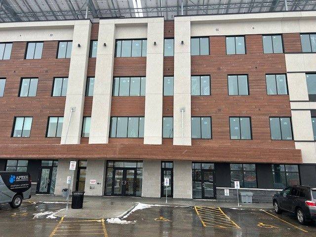 Aurora, ON L4G 4B7,35 Sunday DR