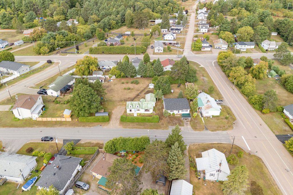 Madawaska Valley, ON K0J 2M0,59 Drohan ST