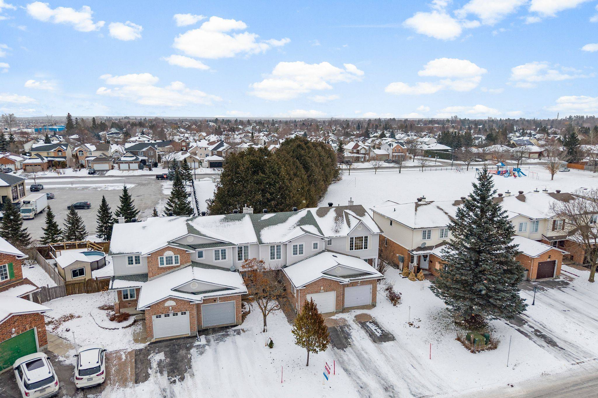 Stittsville - Munster - Richmond, ON K2S 1S4,139 Whalings CIR