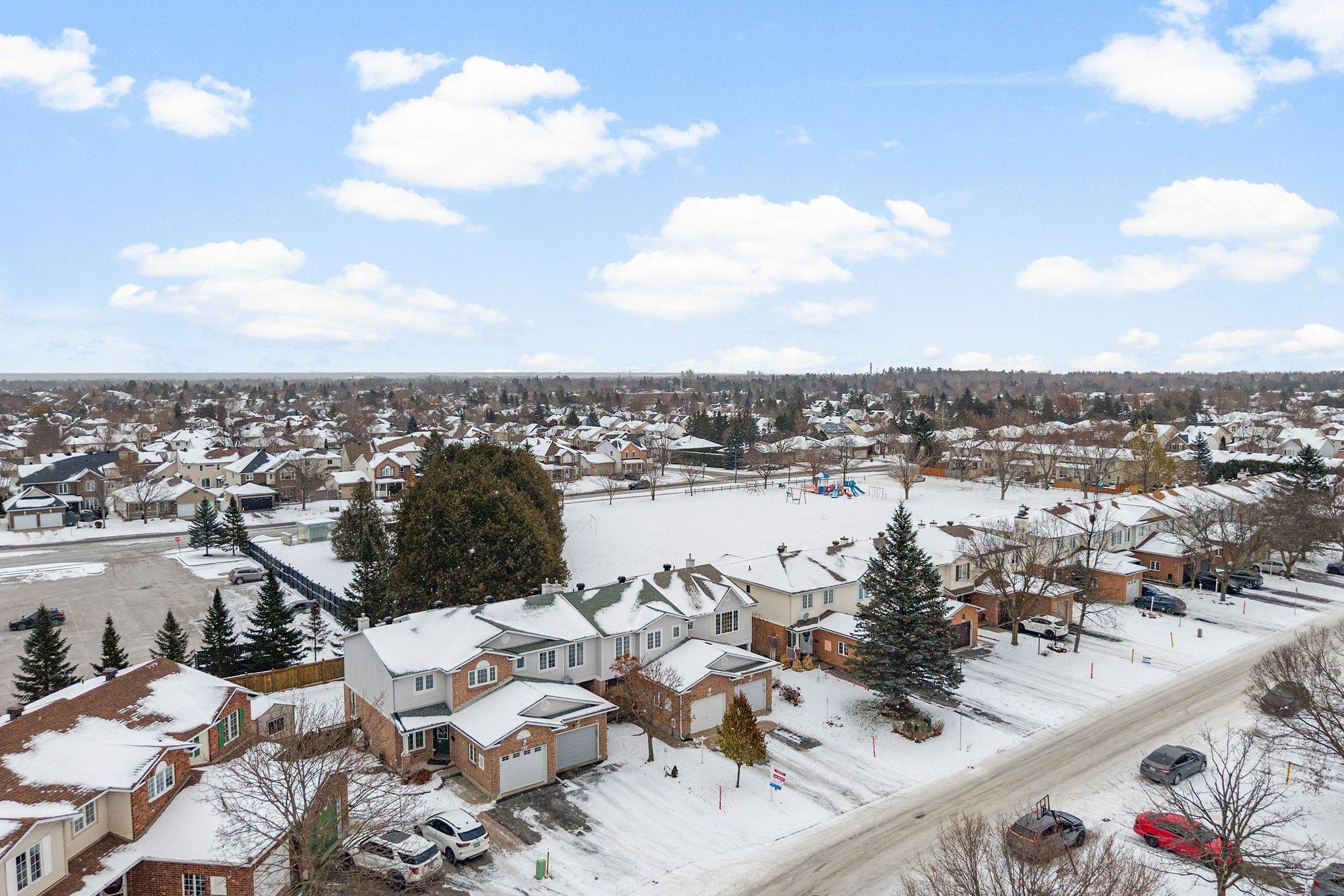 Stittsville - Munster - Richmond, ON K2S 1S4,139 Whalings CIR