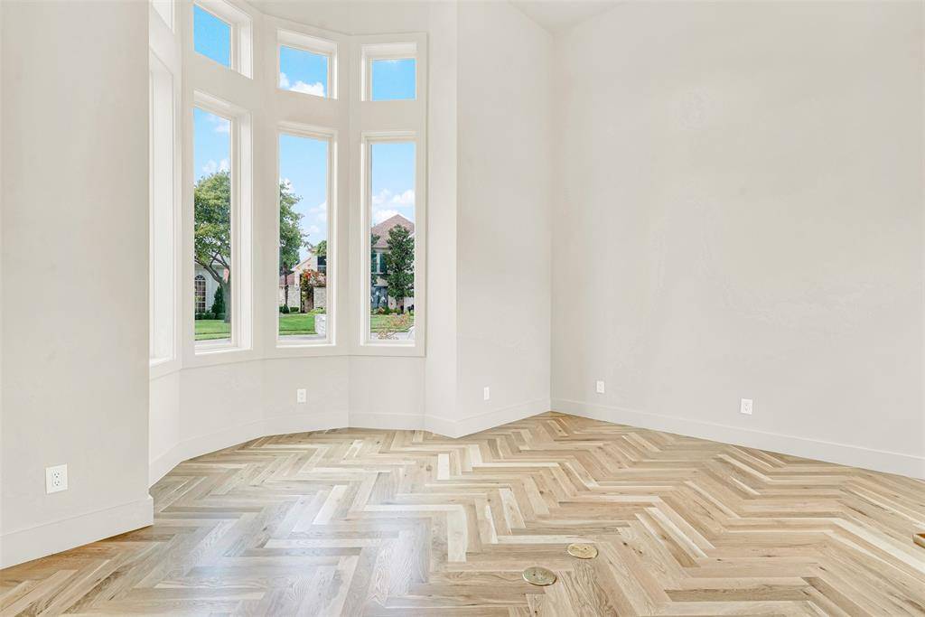 Plano, TX 75093,5948 KING WILLIAM Drive