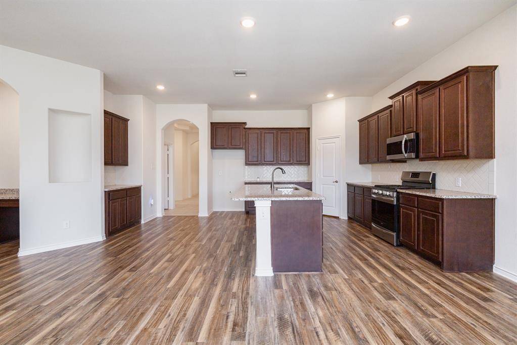 Anna, TX 75409,516 Maverick Street