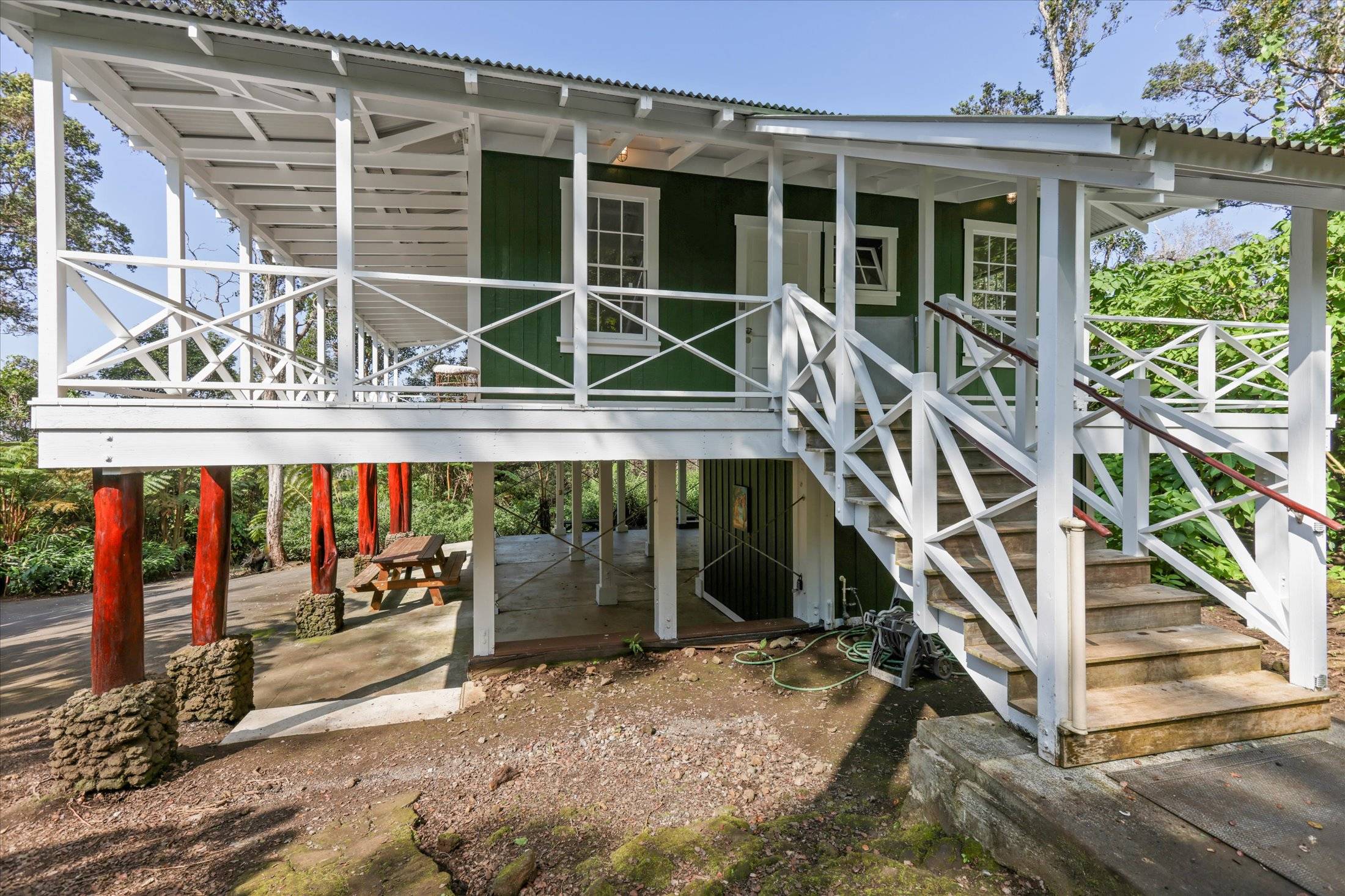 Kailua-kona, HI 96740,73-1778 KALOKO DR