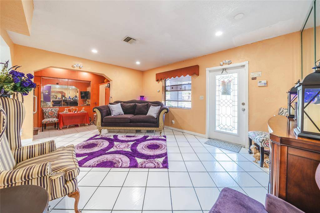 Fort Lauderdale, FL 33311,1229 NW 19th Ave