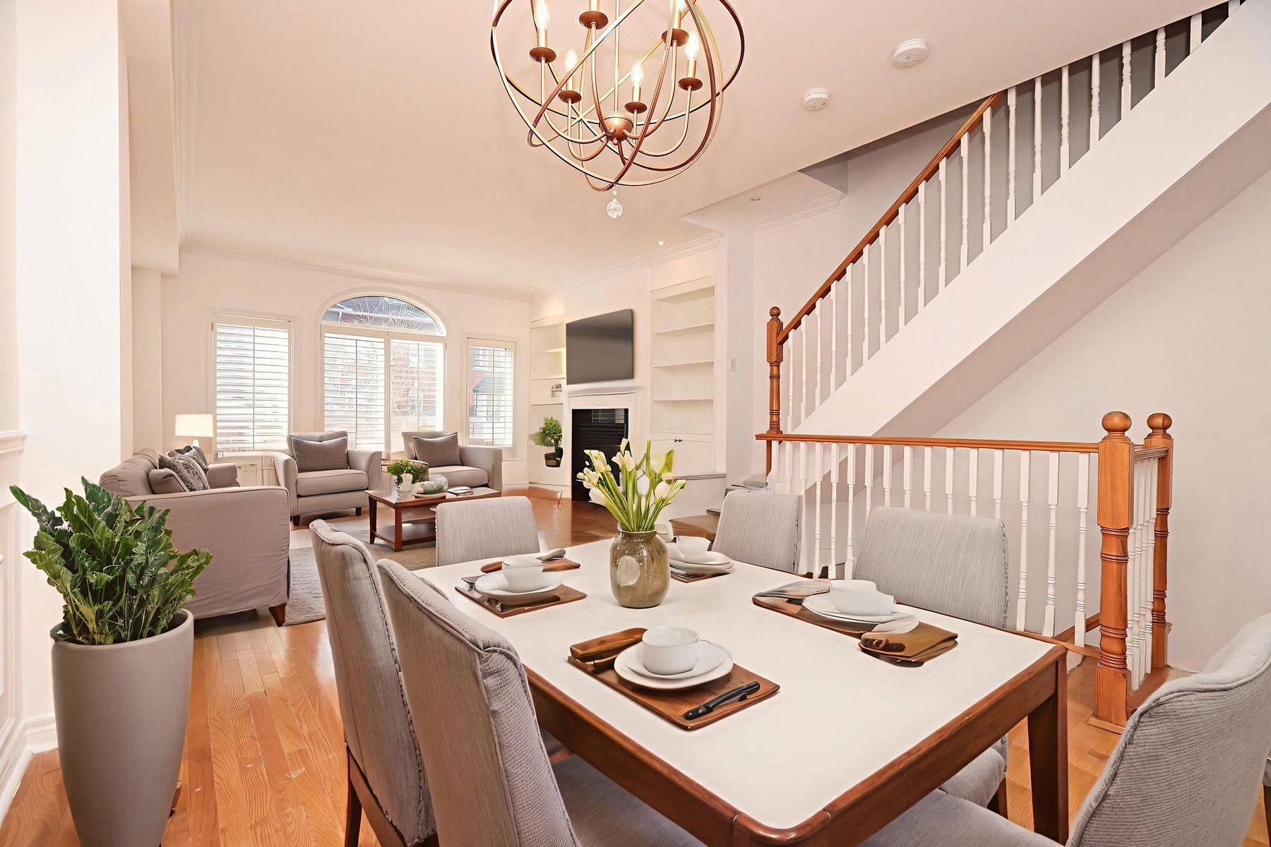 Toronto W06, ON M8Z 6C6,8 James Stock PATH