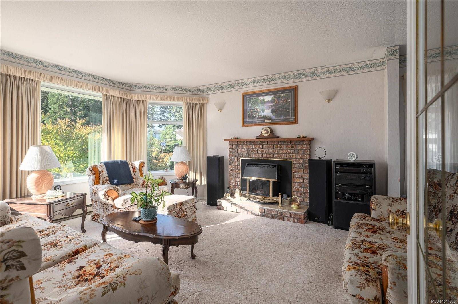 Qualicum Beach, BC V9K 1A9,629 Dogwood Rd