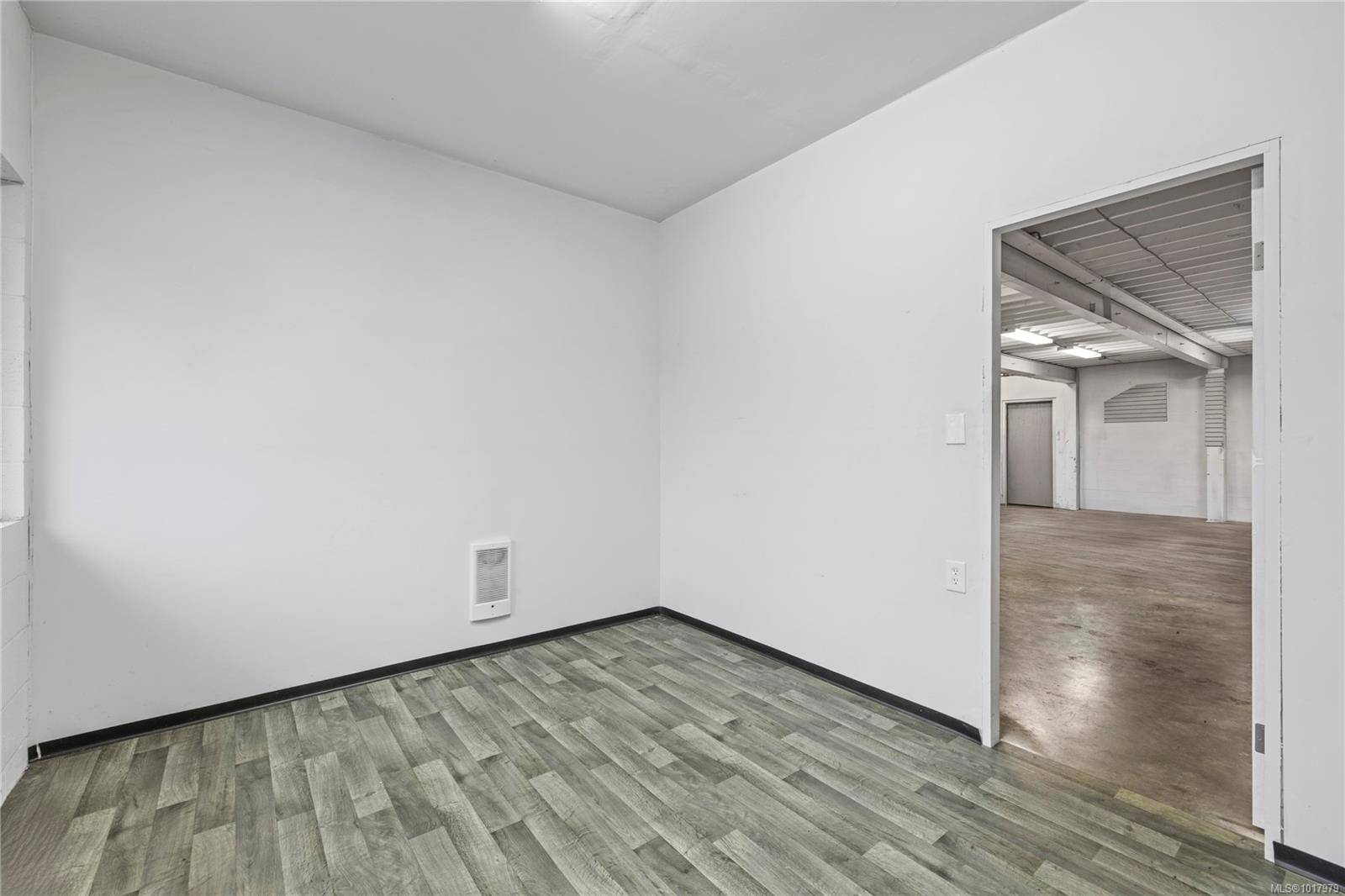 Coombs, BC V0R 2H0,1010 Shearme Rd #8