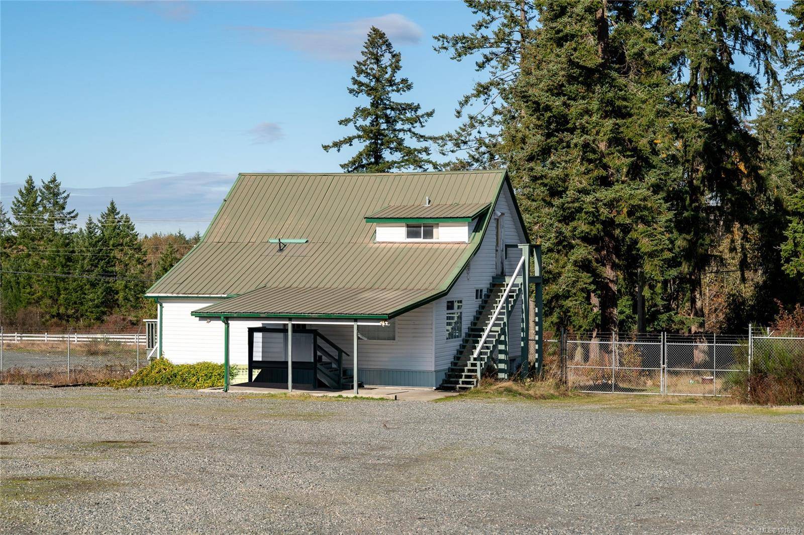 Coombs, BC V0R 1M0,979 Shearme Rd