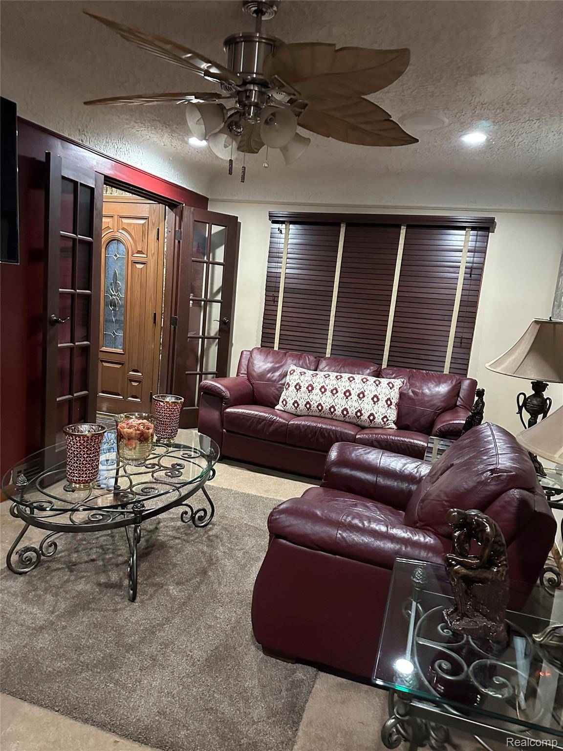 Eastpointe, MI 48021,18027 Curtain AVE