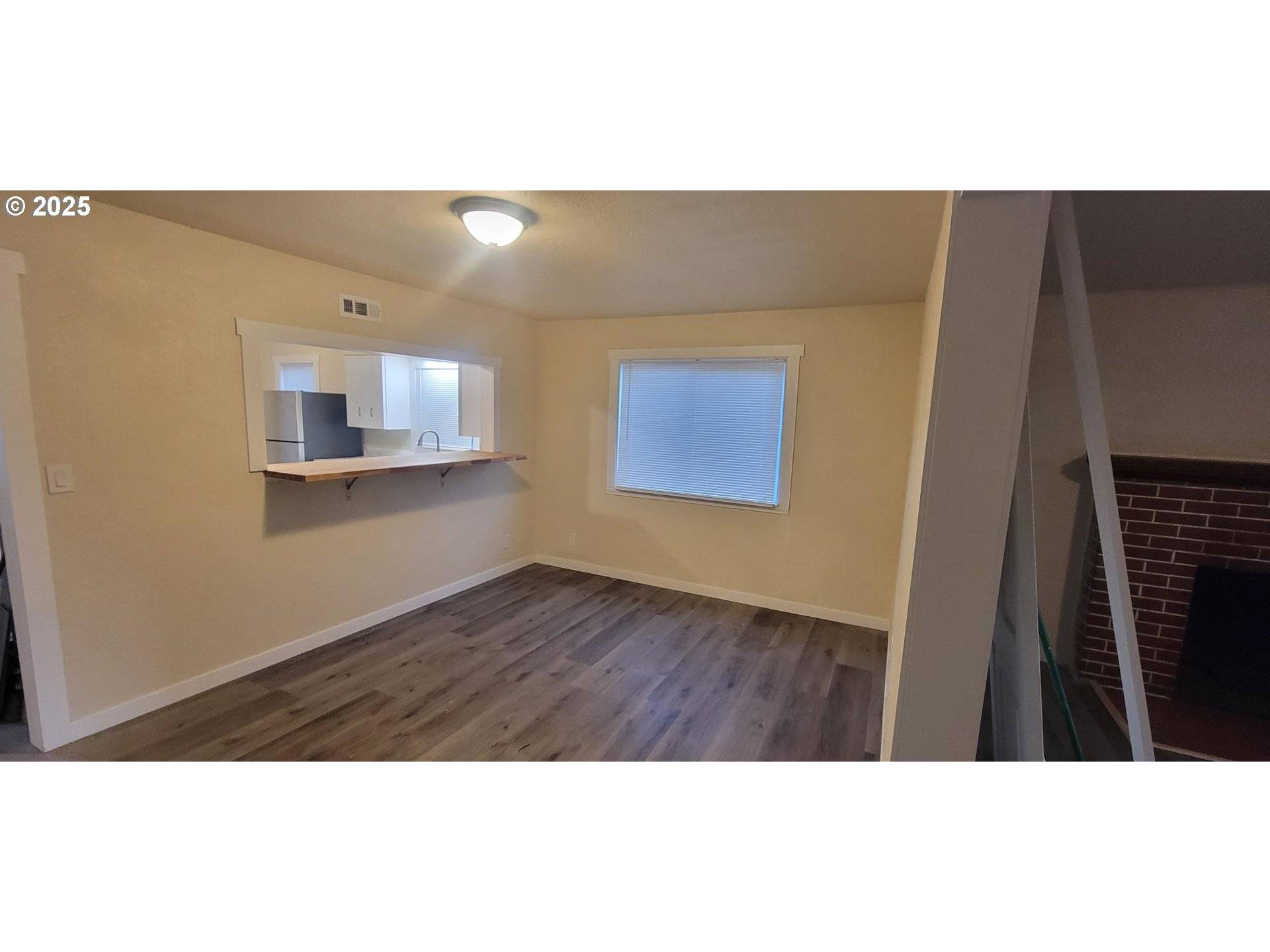 The Dalles, OR 97058,1123 W 2nd ST