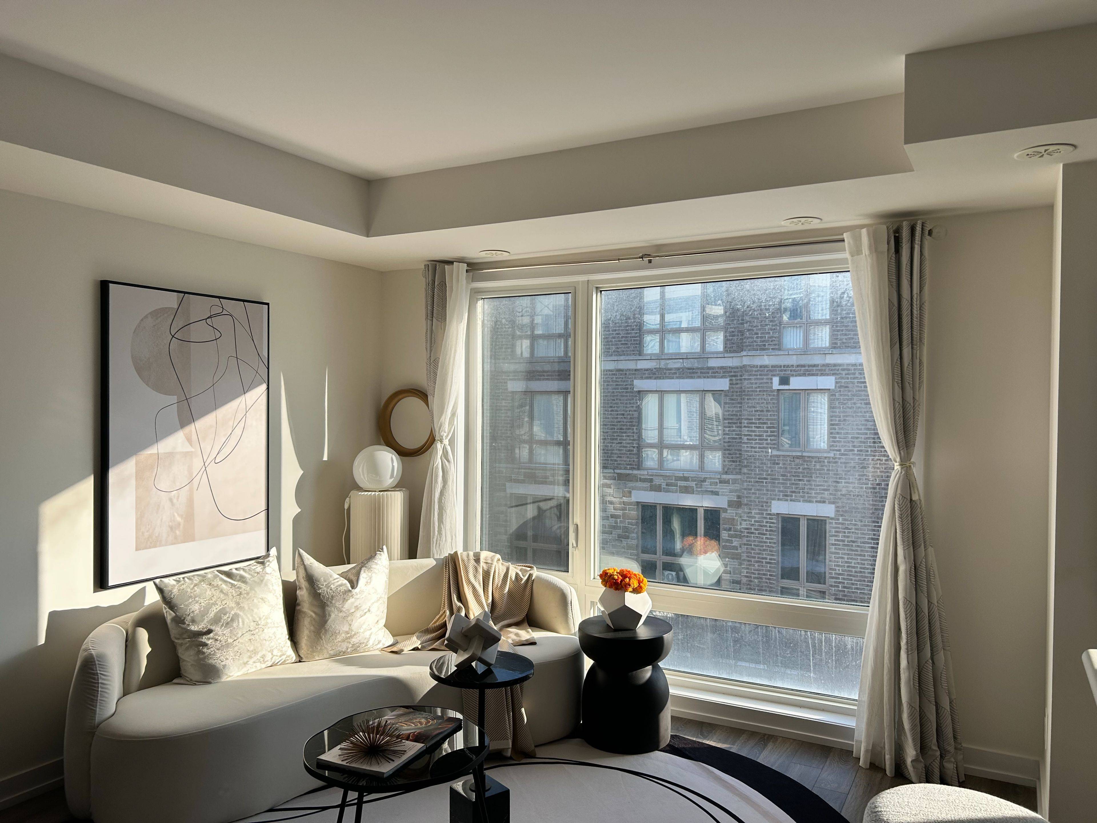 Markham, ON L6B 1N3,20 Dunsheath WAY #304