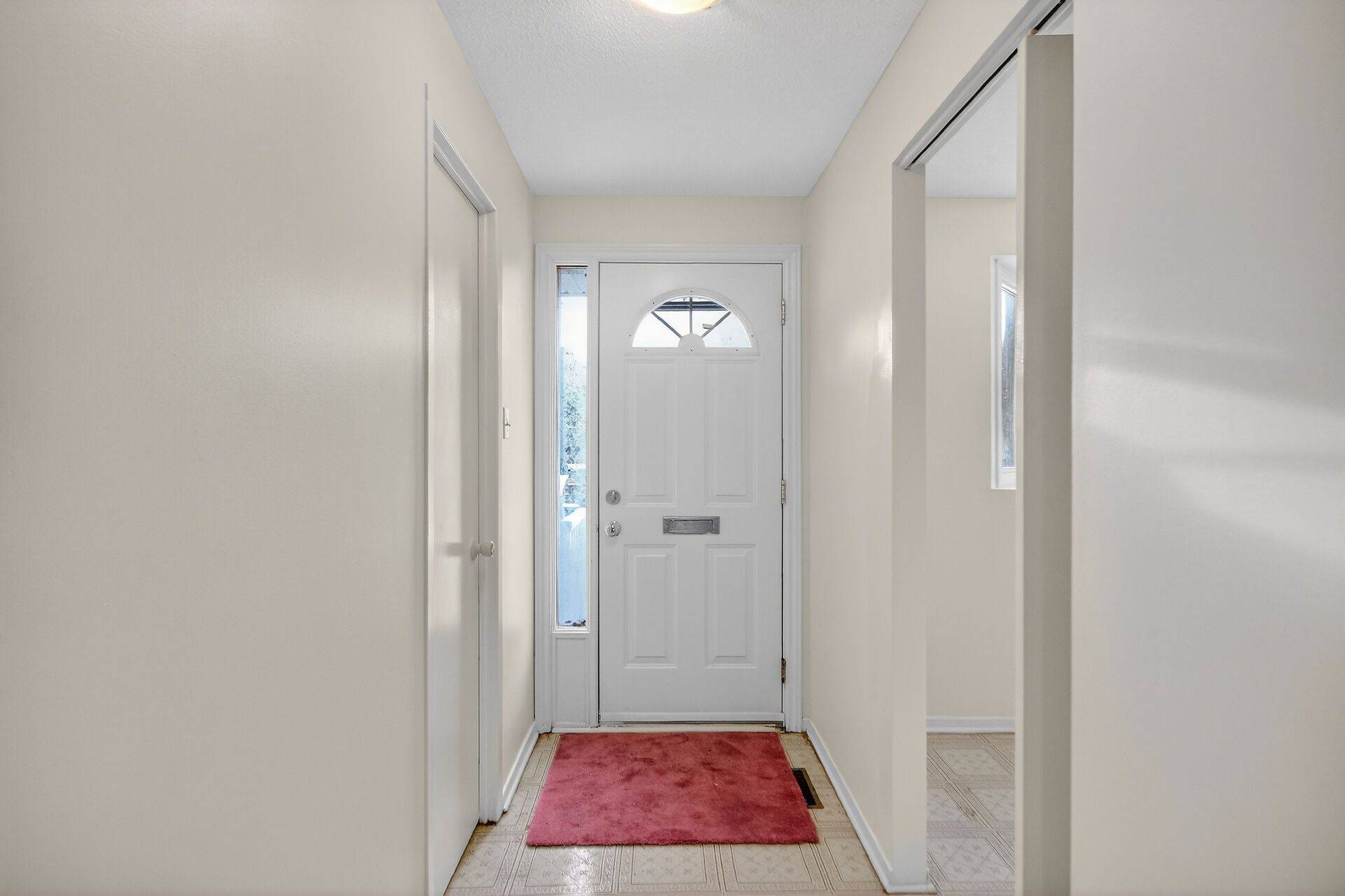 Orleans - Cumberland And Area, ON K1E 2N5,1781 Lamoureux DR