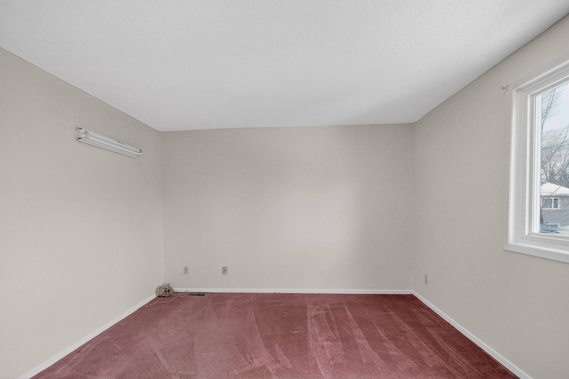 Orleans - Cumberland And Area, ON K1E 2N5,1781 Lamoureux DR