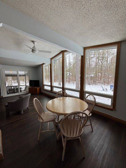 Kawartha Lakes, ON K0M 1N0,812 Sturgeon point RD E