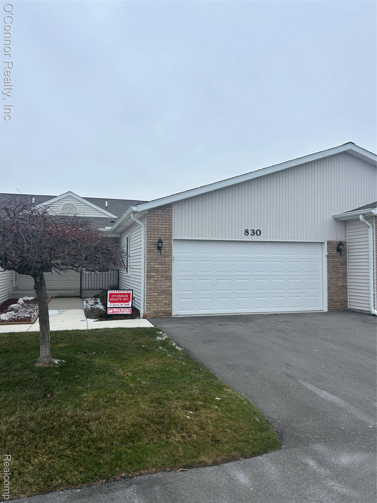 Marysville, MI 48040,830 Crystal LN