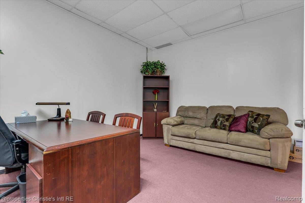 Detroit, MI 48234,19222 Conant ST