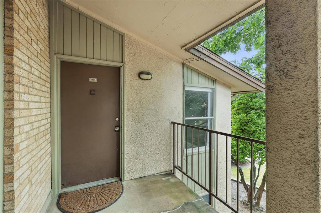 Dallas, TX 75244,12824 Midway Road #2136