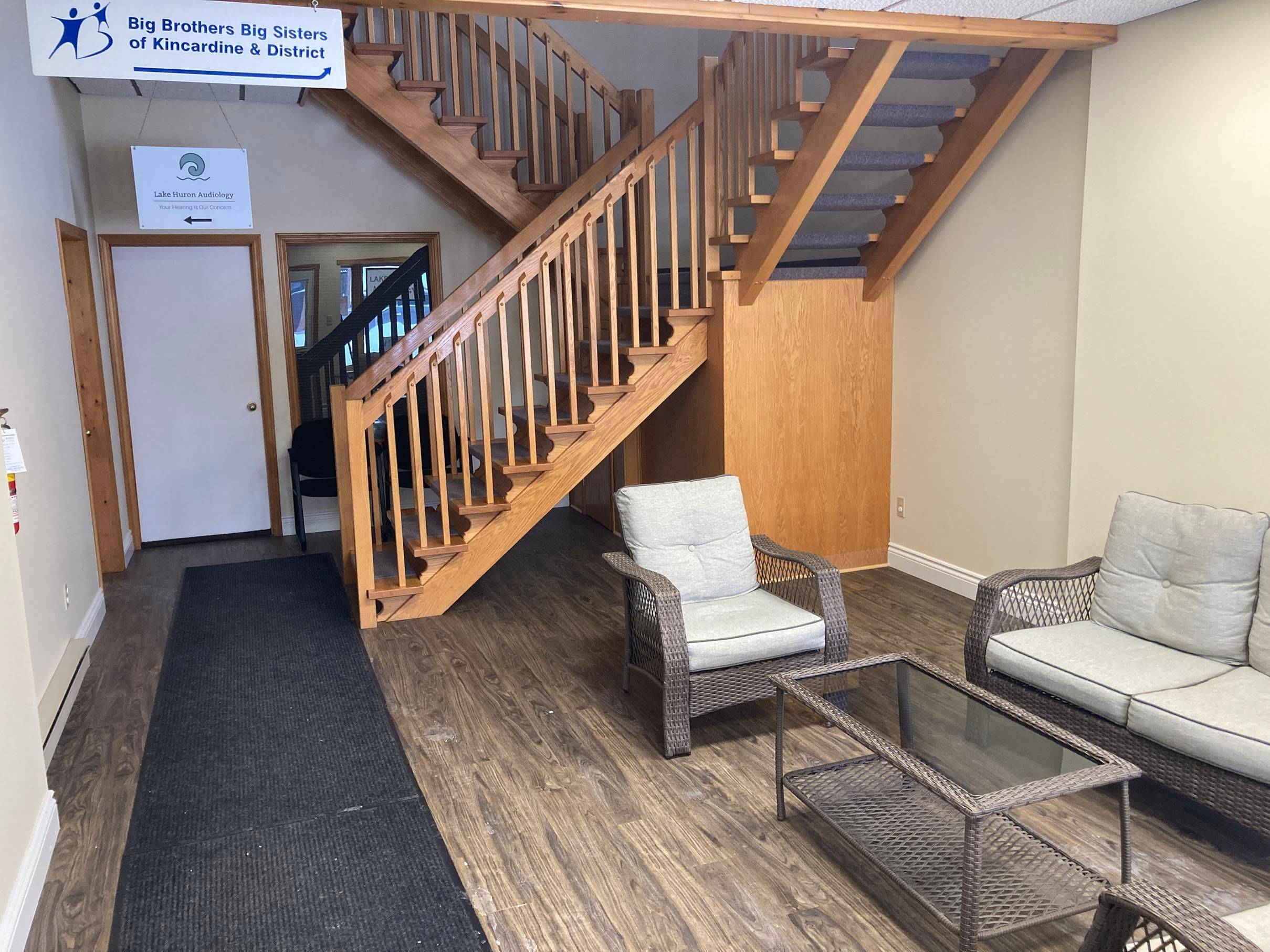 Kincardine, ON N2Z 2Y2,910C QUEEN ST