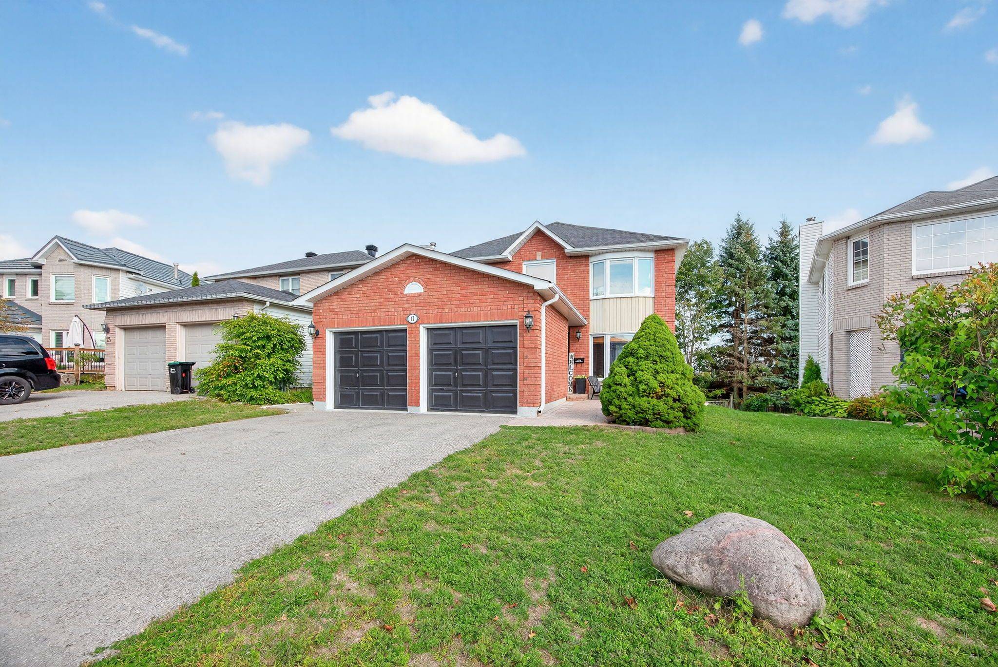 Barrie, ON L4N 6N3,13 Orwell CRES