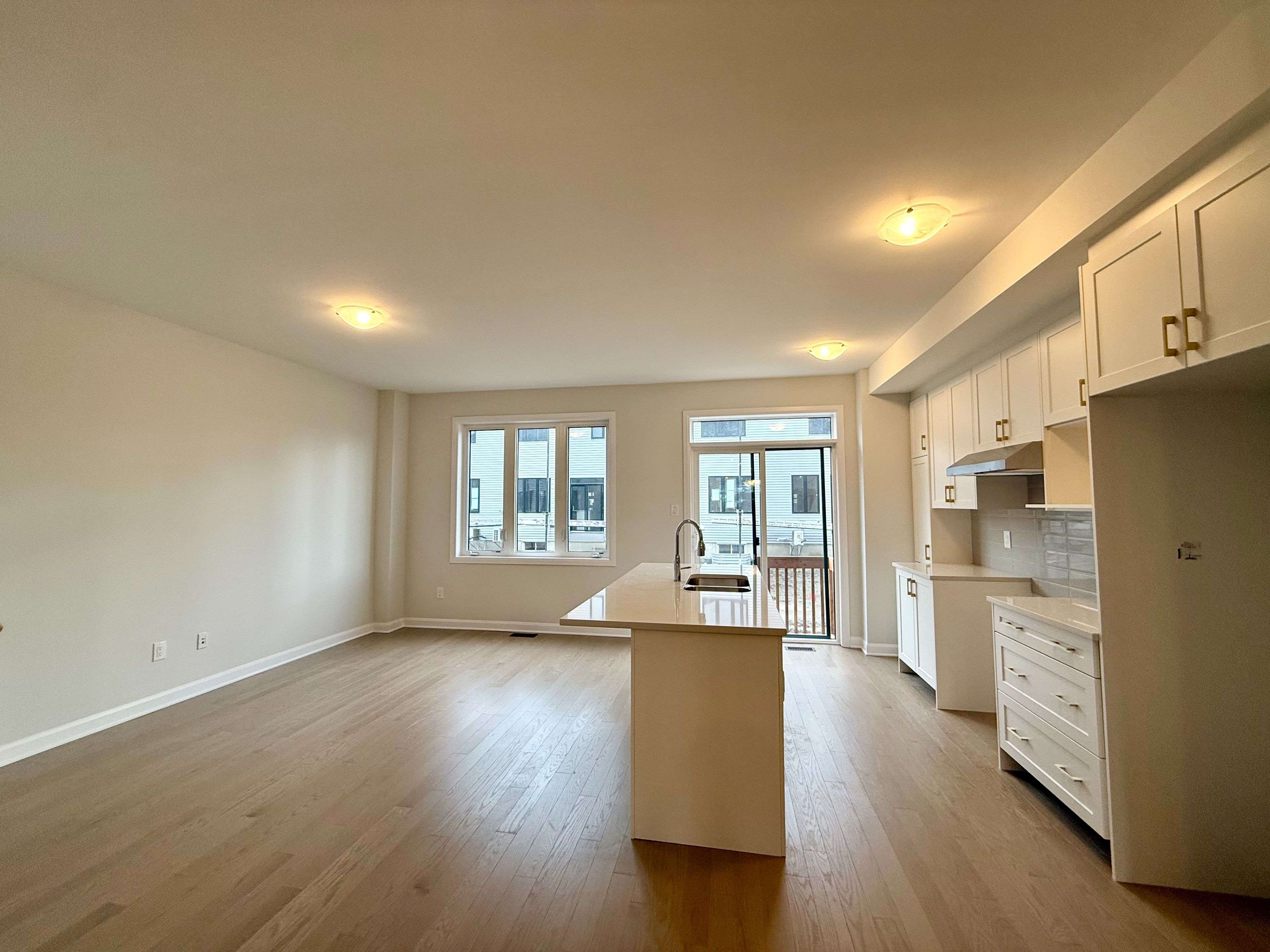 Kanata, ON K2W 0B1,504 Ingenuity ROW