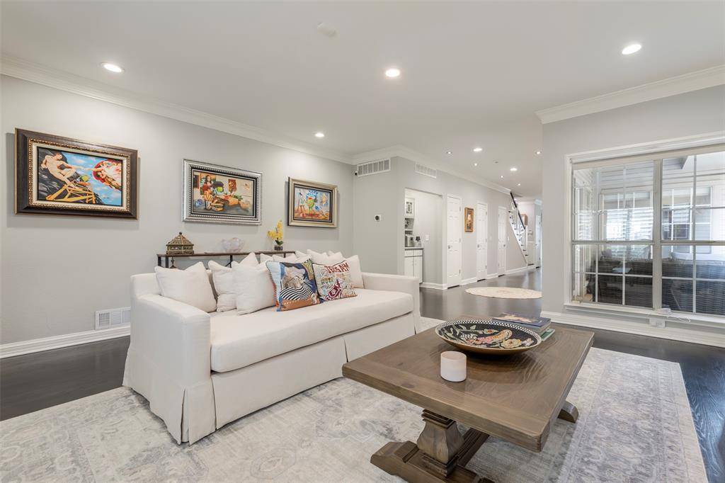 University Park, TX 75205,3423 Asbury Street