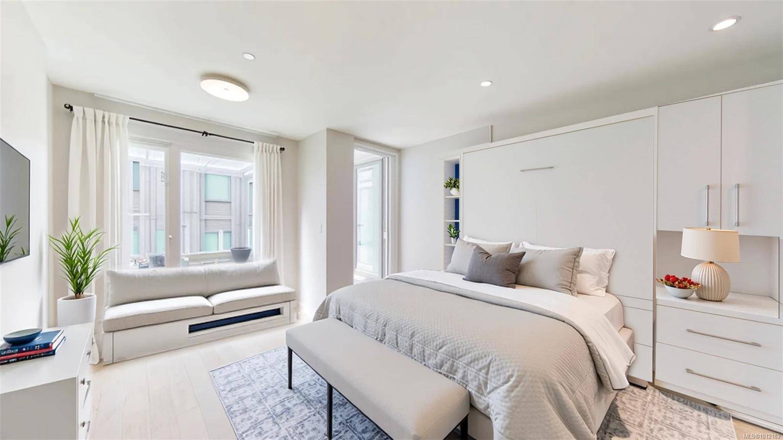 Victoria, BC V8V 3N7,1090 Johnson St #205