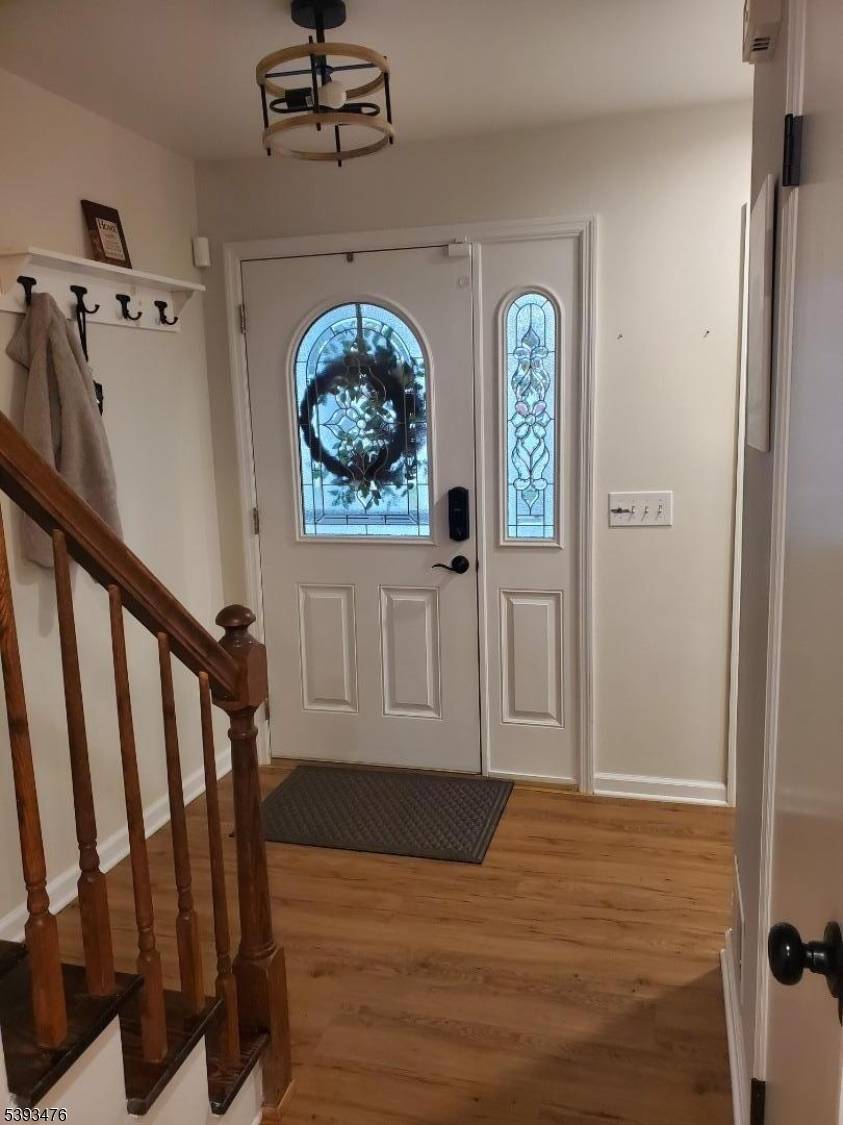 Manville Boro, NJ 08835,7 Kyle St