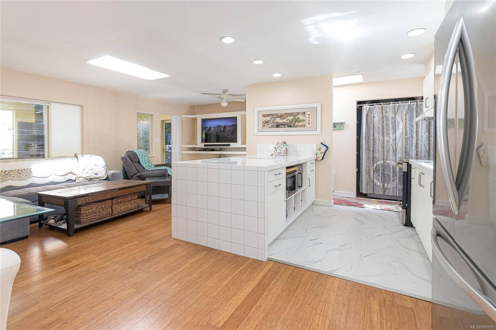 Langford, BC V9B 4H2,2500 Florence Lake Rd #50