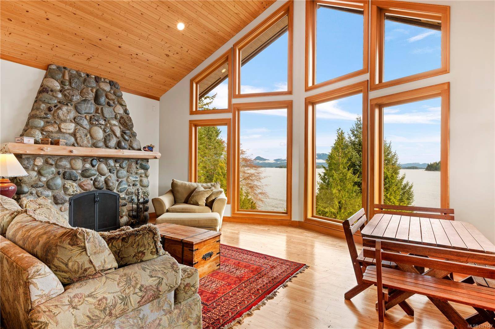 Ucluelet, BC V0R 3A0,1062 5th Ave