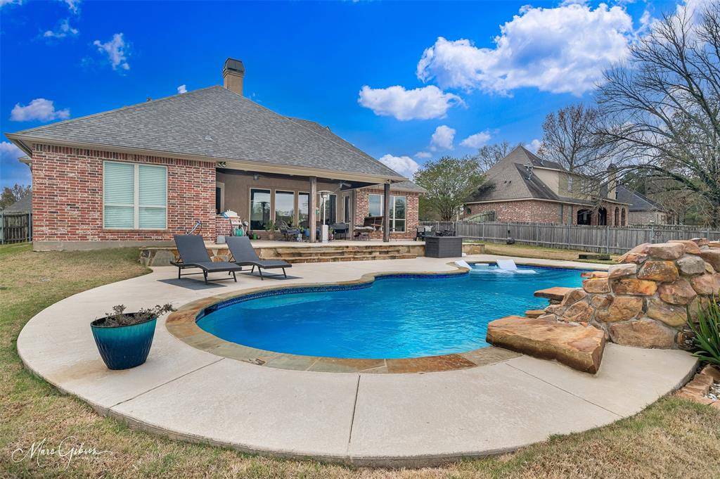 Stonewall, LA 71078,134 Puffin Road