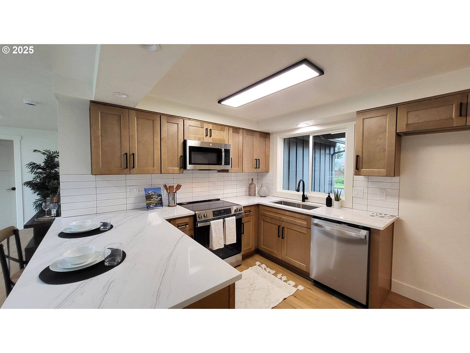 Eugene, OR 97401,2240 Providence ST