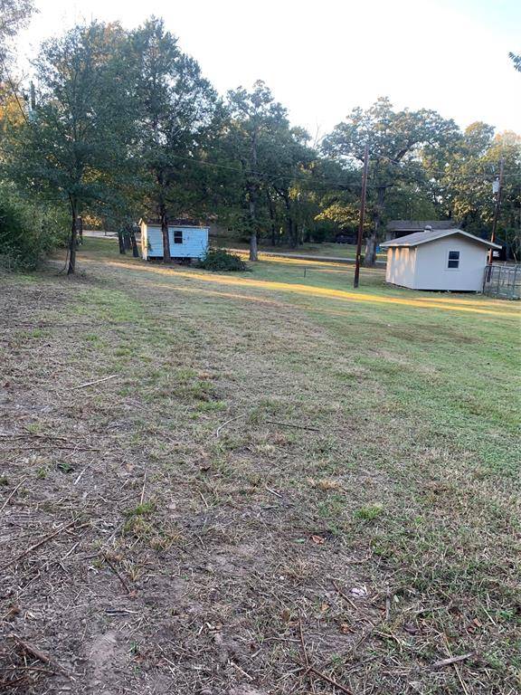 Tool, TX 75143,00 Leaning Oak Drive