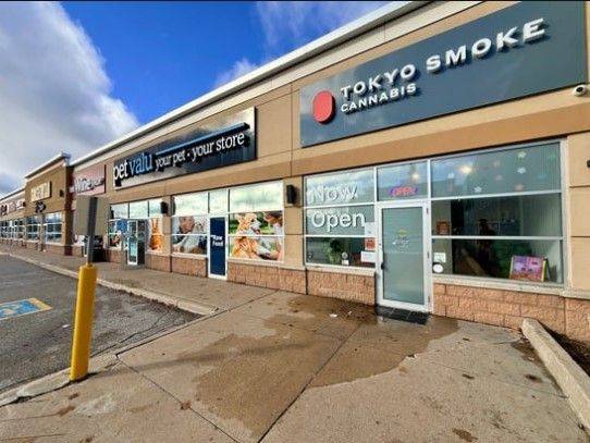 Barrie, ON L4N 3L1,555 Essa RD #2