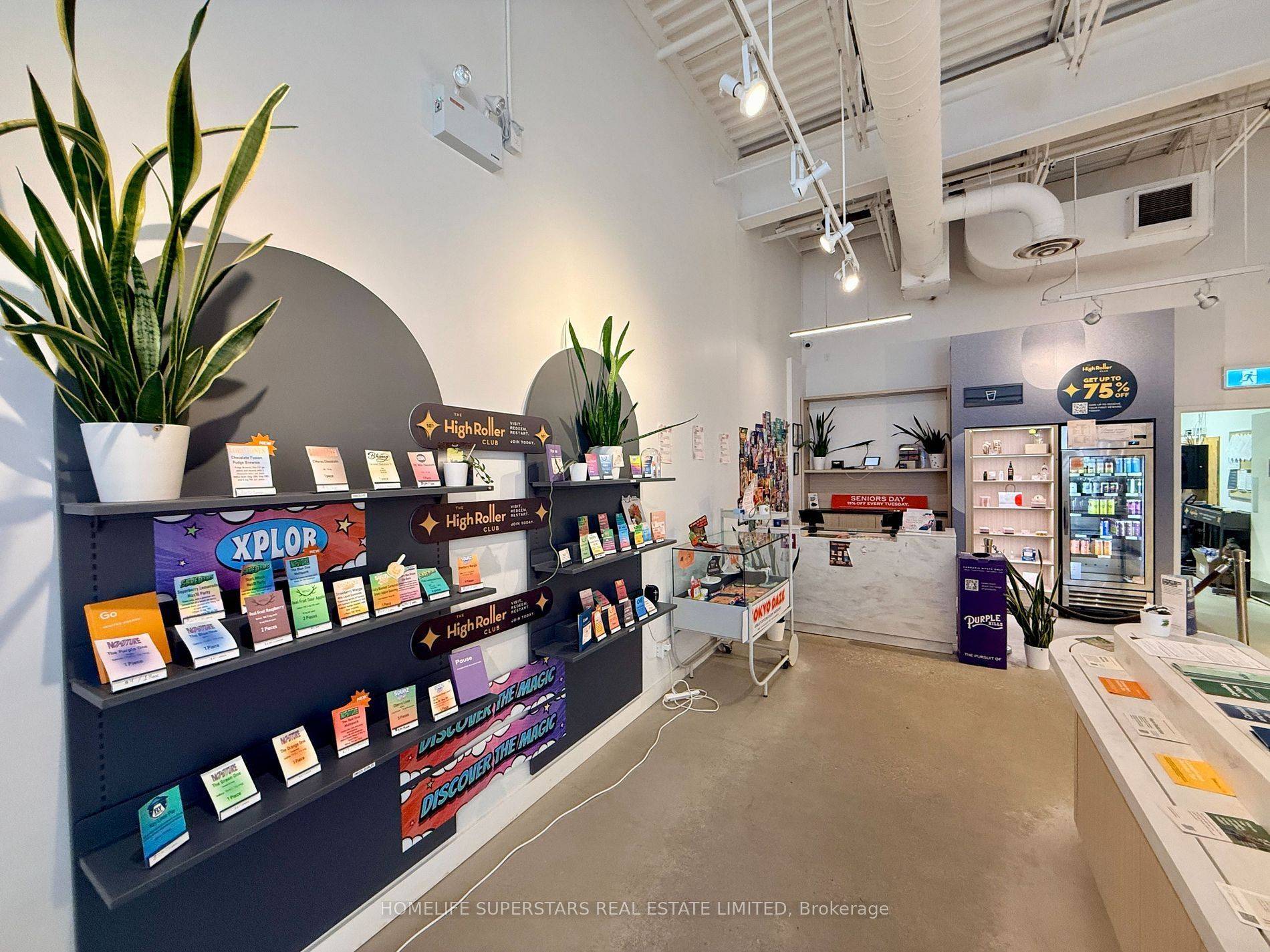 Barrie, ON L4N 3L1,555 Essa RD #2