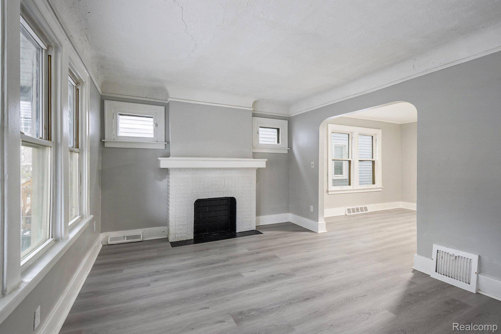 Detroit, MI 48221,16676 Tuller ST