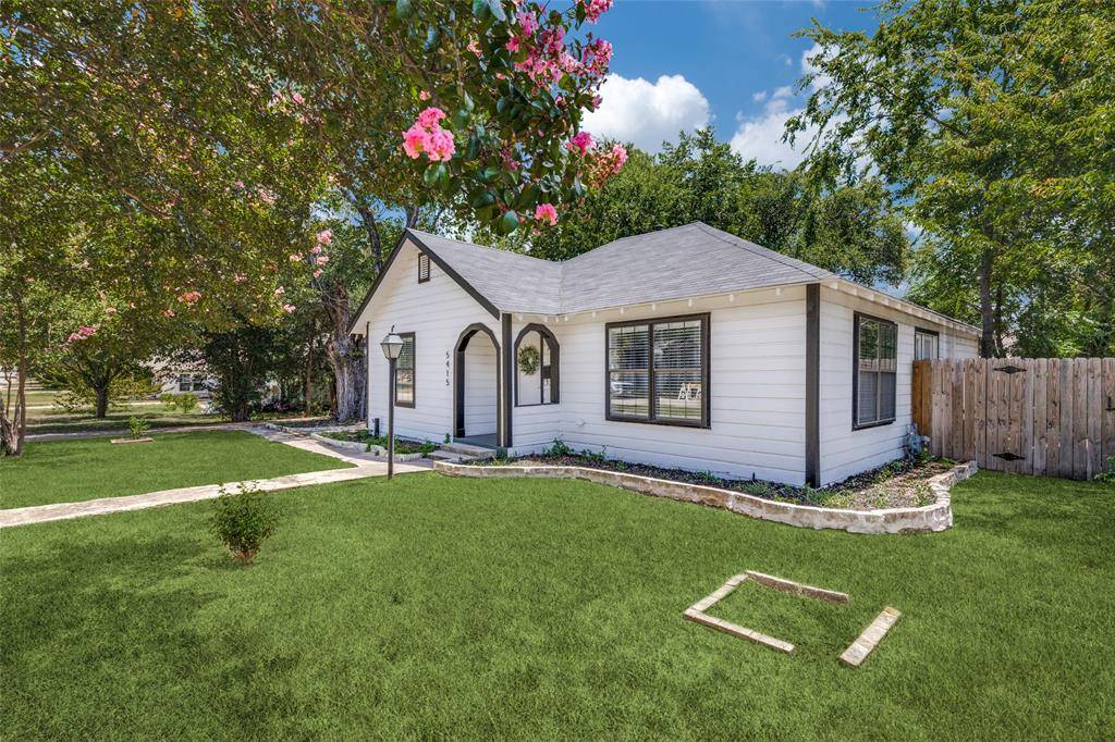 River Oaks, TX 76114,5415 Dartmouth Avenue